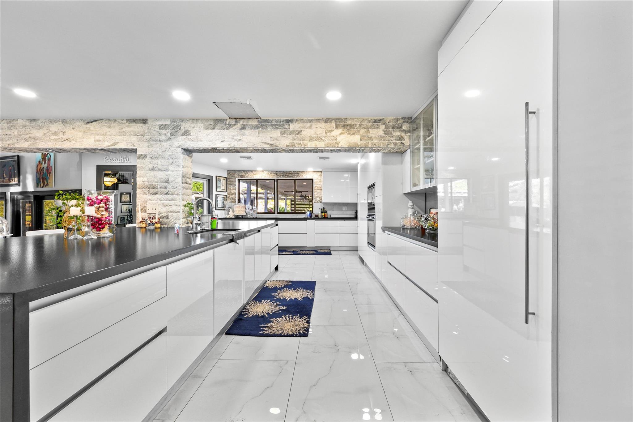 4131 NW 99th Avenue, Coral Springs, FL 33065