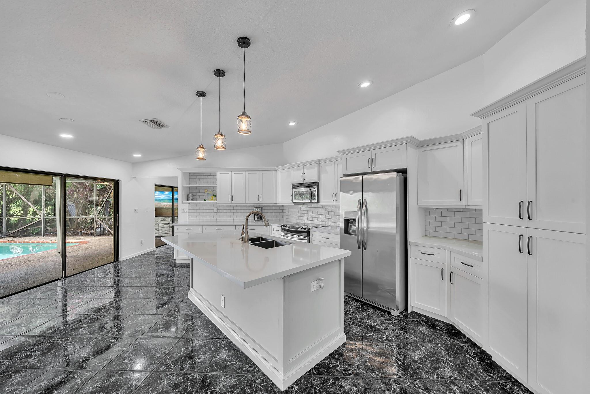 303 NW 105th Terrace, Coral Springs, FL 33071