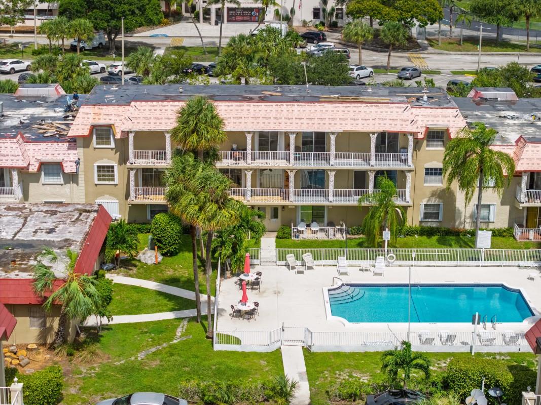 Photo for 495 SE 8th Street, 242, Deerfield Beach, FL 33441 - listing #FX-10533648 495 SE 8th Street, 242, Deerfield Beach, FL 33441