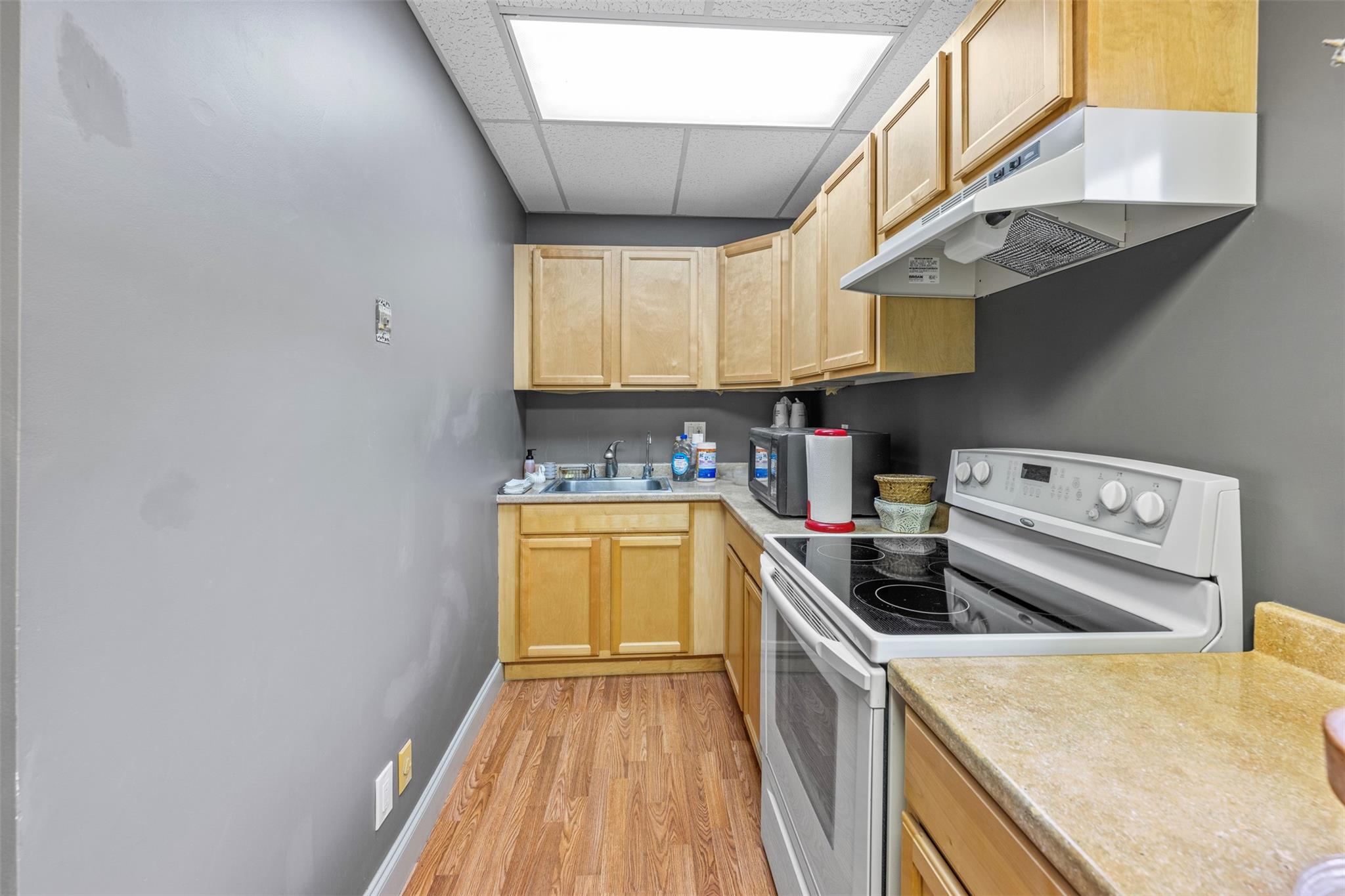 1881 N University Drive 200, Coral Springs, FL 33071