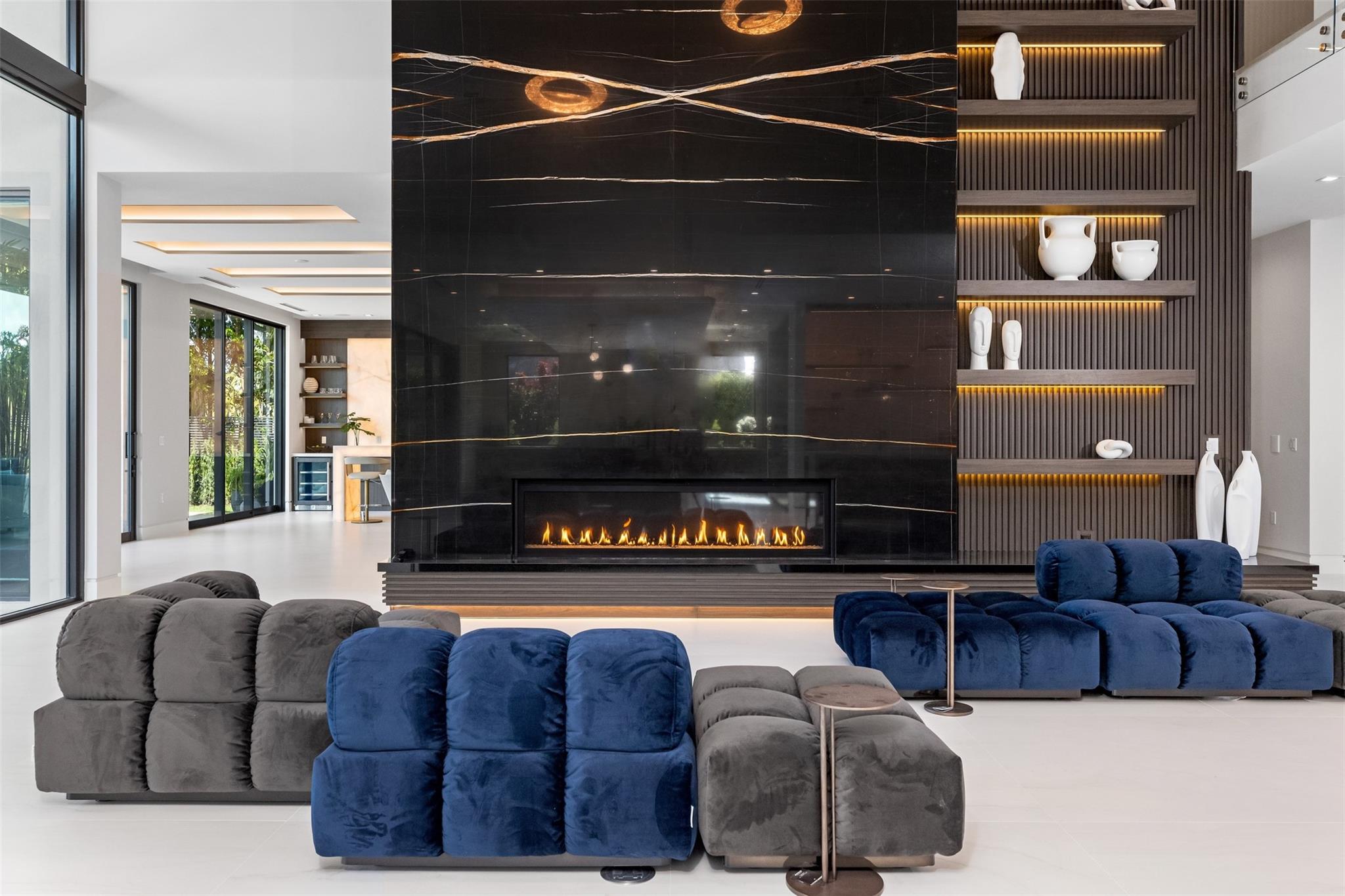 2733 NE 16th Street, Fort Lauderdale, FL 33304