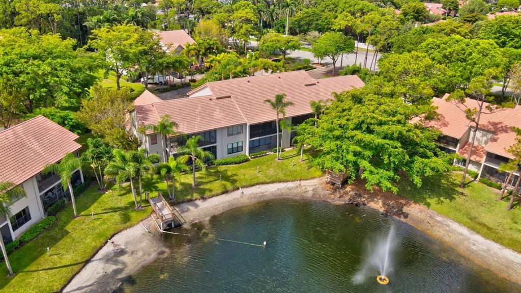 Photo for 5801 Coach House Circle, Unit E, Boca Raton, FL 33486 - Listing #FX-10436780 5801 Coach House Circle, Unit E, Boca Raton, FL 33486