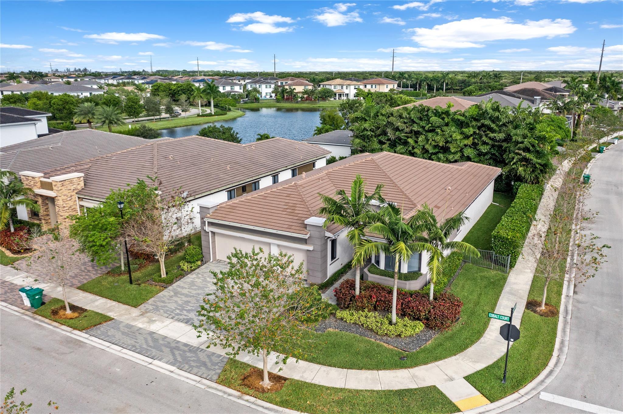 Photo for 10635 Cobalt Court, Parkland, FL 33076 - listing #FX-10534072 10635 Cobalt Court, Parkland, FL 33076