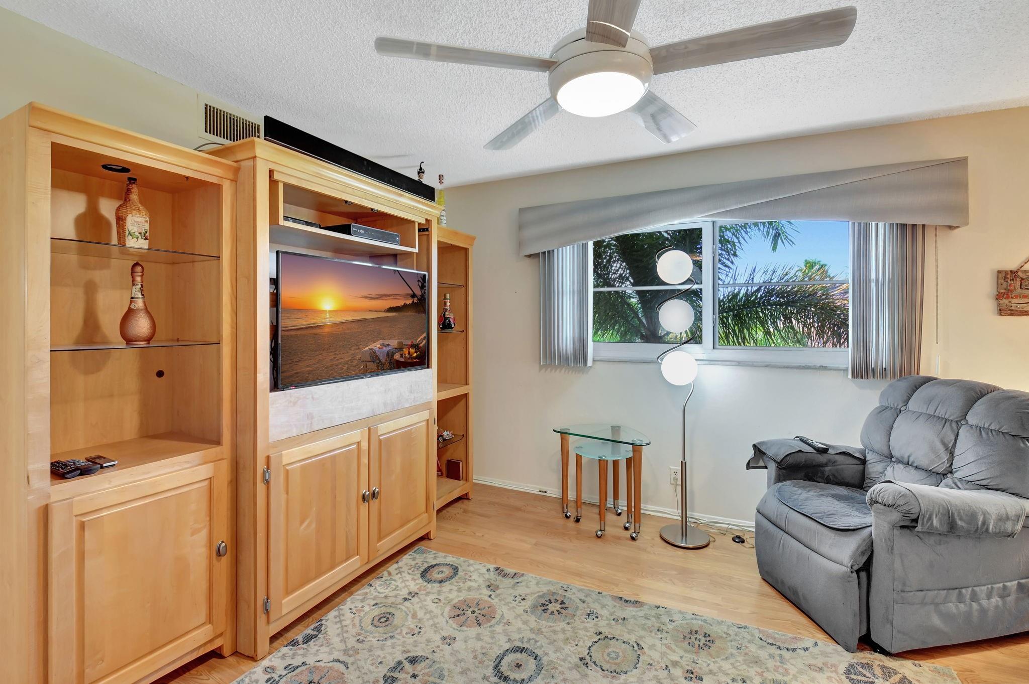 Photo for 2620 NE 1st Court, 311, Boynton Beach, FL 33435 - Listing #FX-10474605 2620 NE 1st Court, 311, Boynton Beach, FL 33435