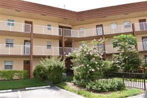 Photo for 9001 Sunrise Lakes Boulevard, 201, Sunrise, FL 33322 - listing #FX-10517553 9001 Sunrise Lakes Boulevard, 201, Sunrise, FL 33322