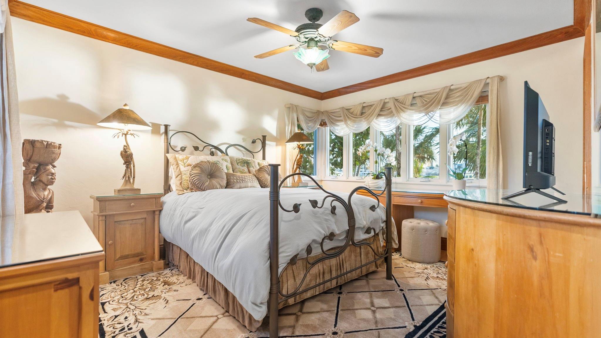 615 Idlewyld Drive, Fort Lauderdale, FL 33301