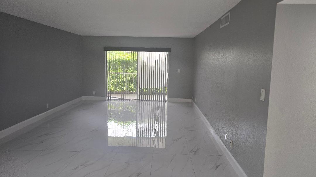 3000 Riverside Drive 111, Coral Springs, FL 33065