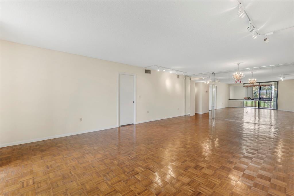 Photo for 3650 Environ Boulevard, 310, Lauderhill, FL 33319 - Listing #FX-10428303 3650 Environ Boulevard, 310, Lauderhill, FL 33319