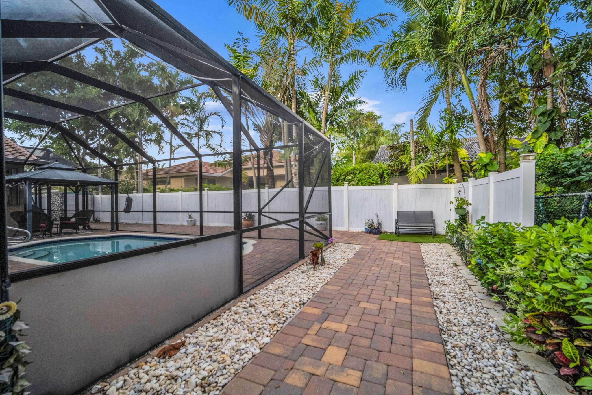 5523 NW 57th Terrace, Coral Springs, FL 33067