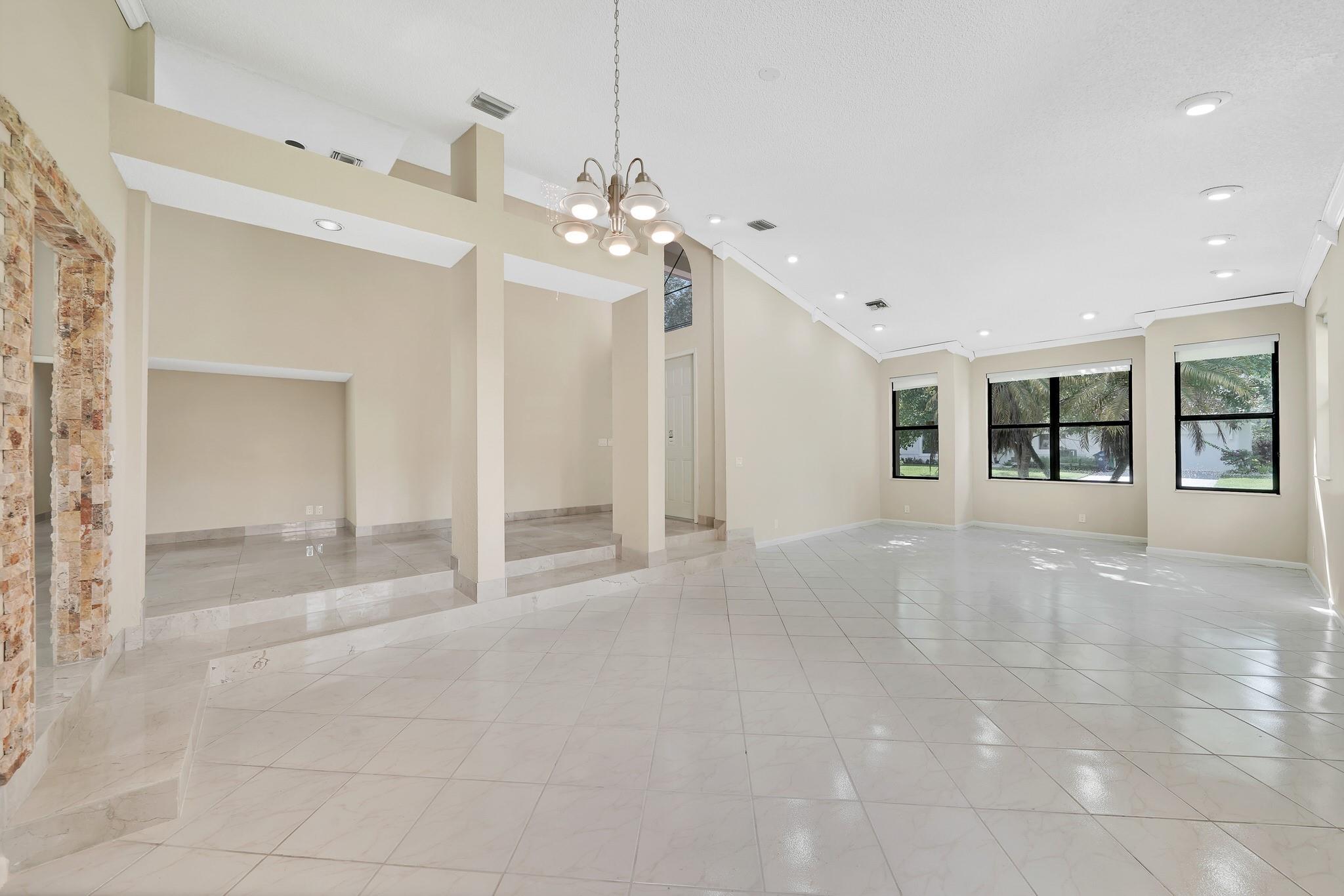 645 NW 102nd Avenue, Coral Springs, FL 33071