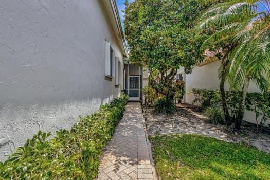 Photo for 11917 Fountainside Circle, Boynton Beach, FL 33437 - Listing #FX-10507217 11917 Fountainside Circle, Boynton Beach, FL 33437