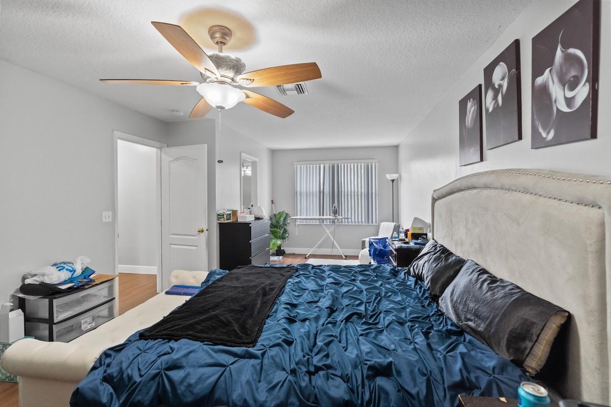 904 NW 126th Avenue, Coral Springs, FL 33071