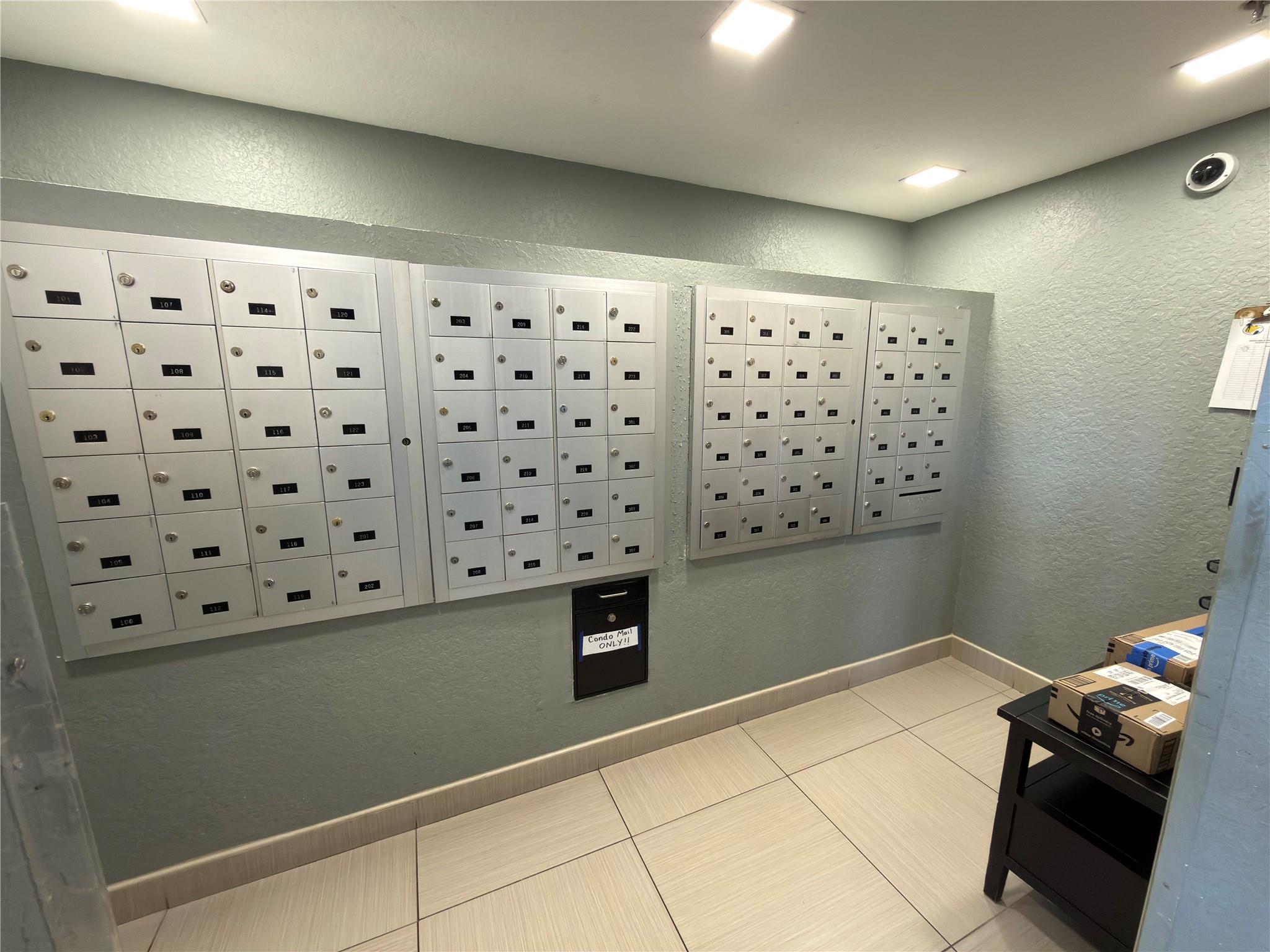 9440 SW 8 Street 208, Boca Raton, FL 33428