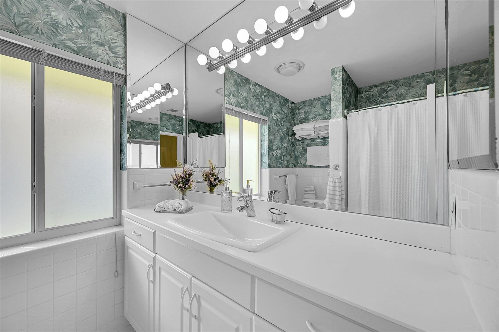 Photo for 2920 NE 23rd Street, Pompano Beach, FL 33062 - Listing #FX-10512875 2920 NE 23rd Street, Pompano Beach, FL 33062