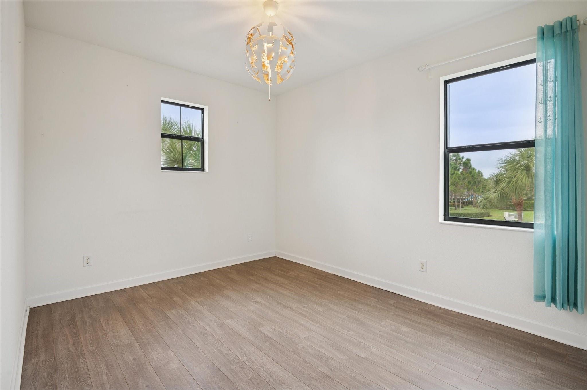 Guest Bedroom #3 Upstairs