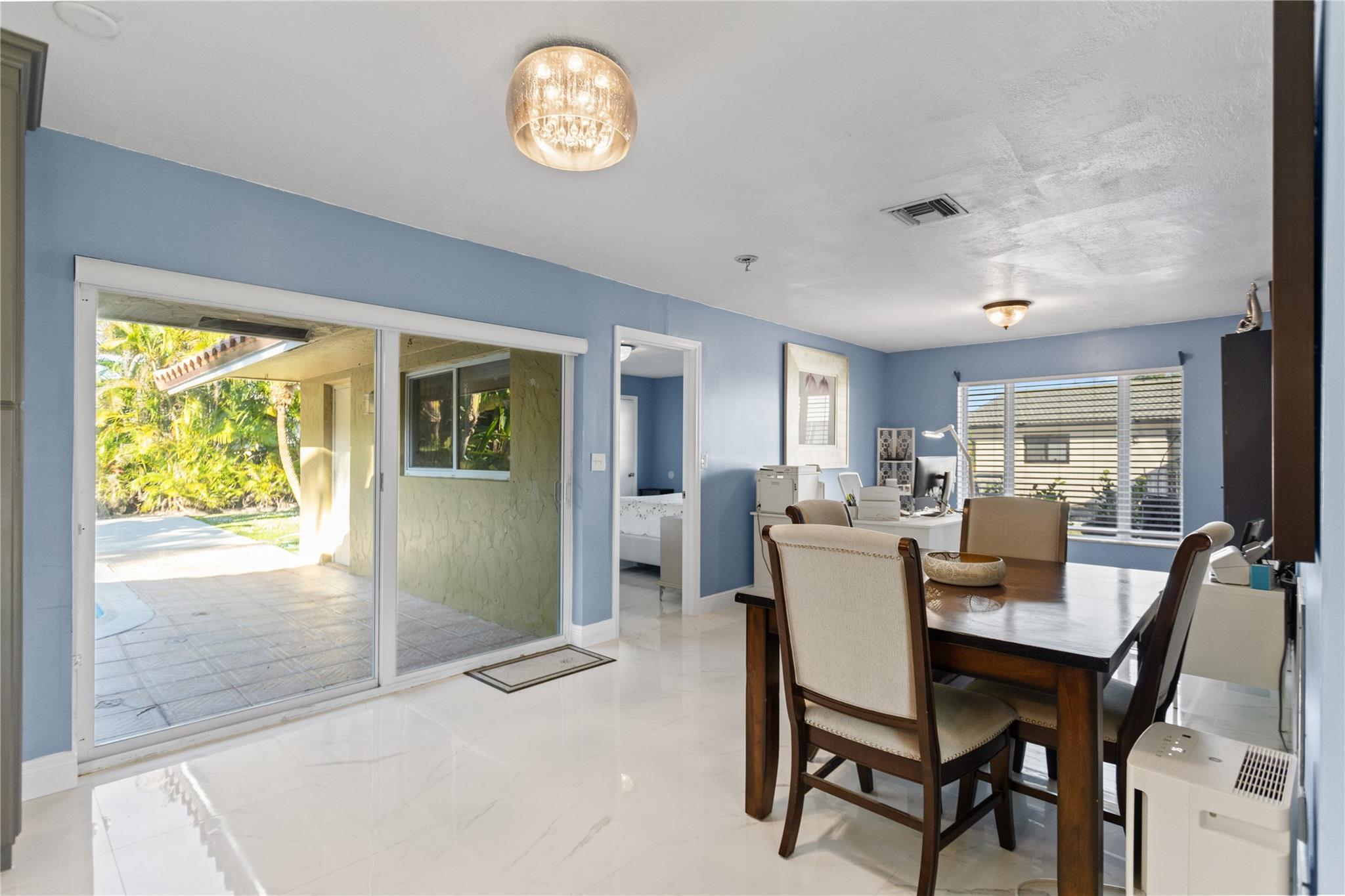 11305 NW 38th Street, Coral Springs, FL 33065