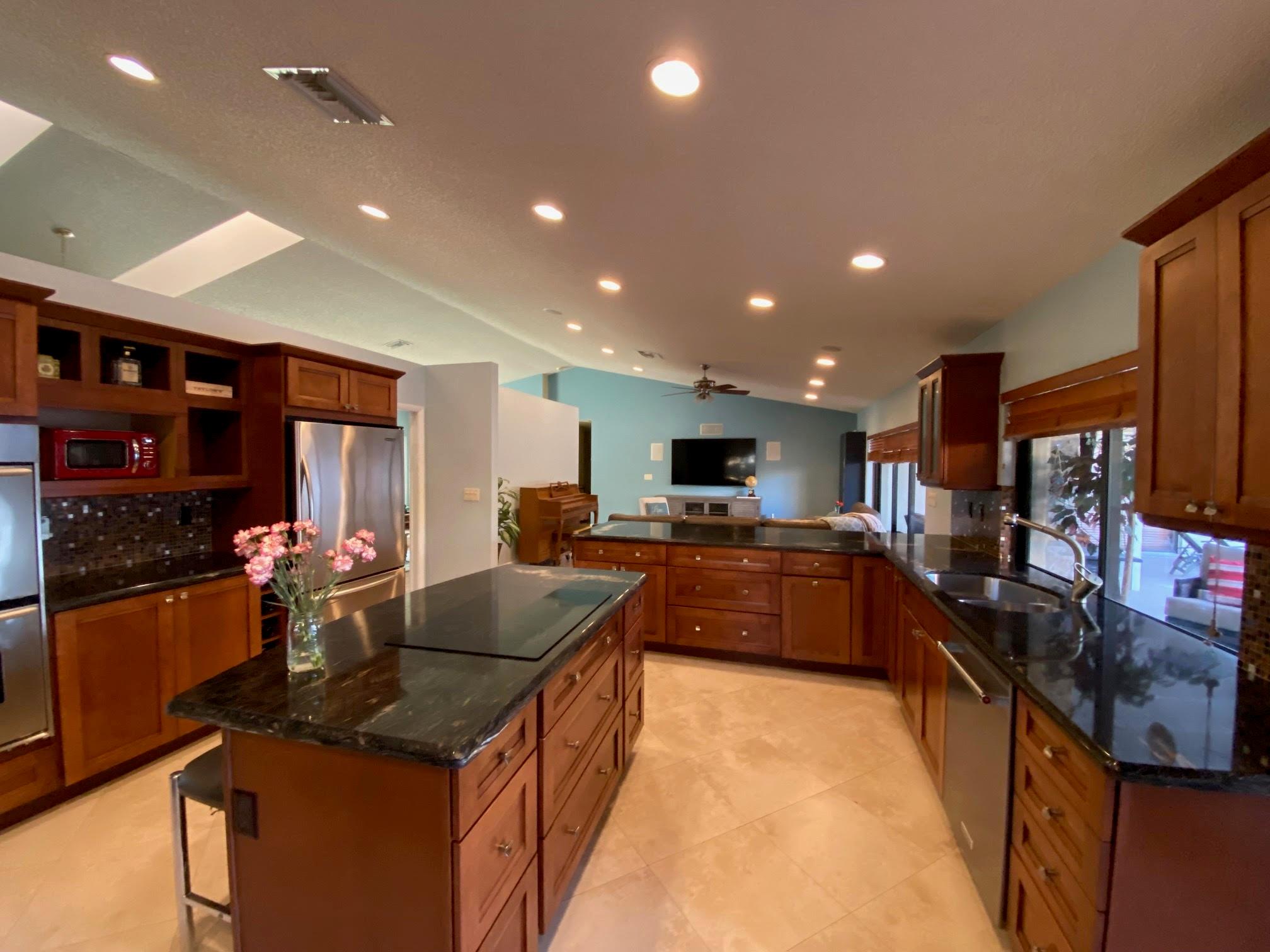 1860 NW 113th Way, Coral Springs, FL 33071