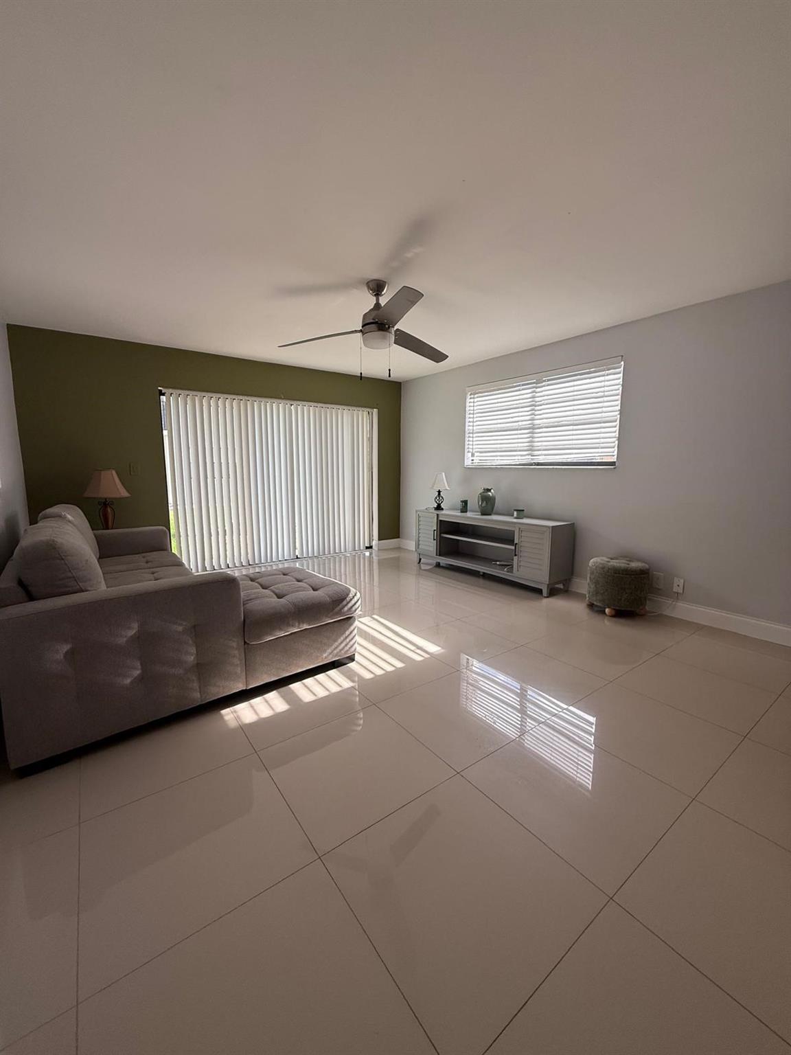 11596 NW 45th Street 4, Coral Springs, FL 33065