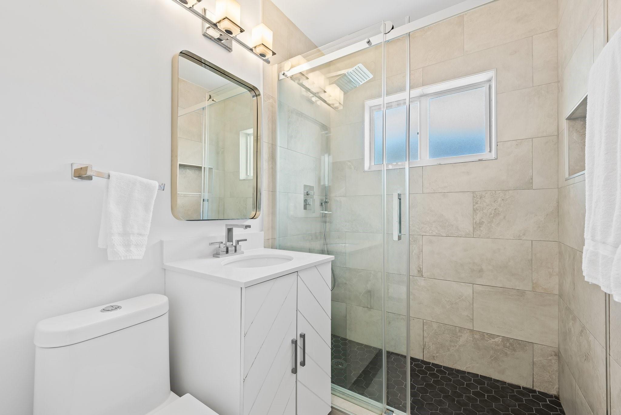 Photo for 843 NE 17th Avenue, Fort Lauderdale, FL 33304 - Listing #FX-10506370 843 NE 17th Avenue, Fort Lauderdale, FL 33304