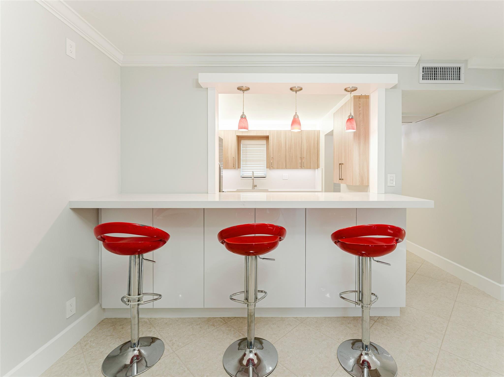 Photo for 9440 SW 8th Street, 207, Boca Raton, FL 33428 - Listing #FX-10517135 9440 SW 8th Street, 207, Boca Raton, FL 33428