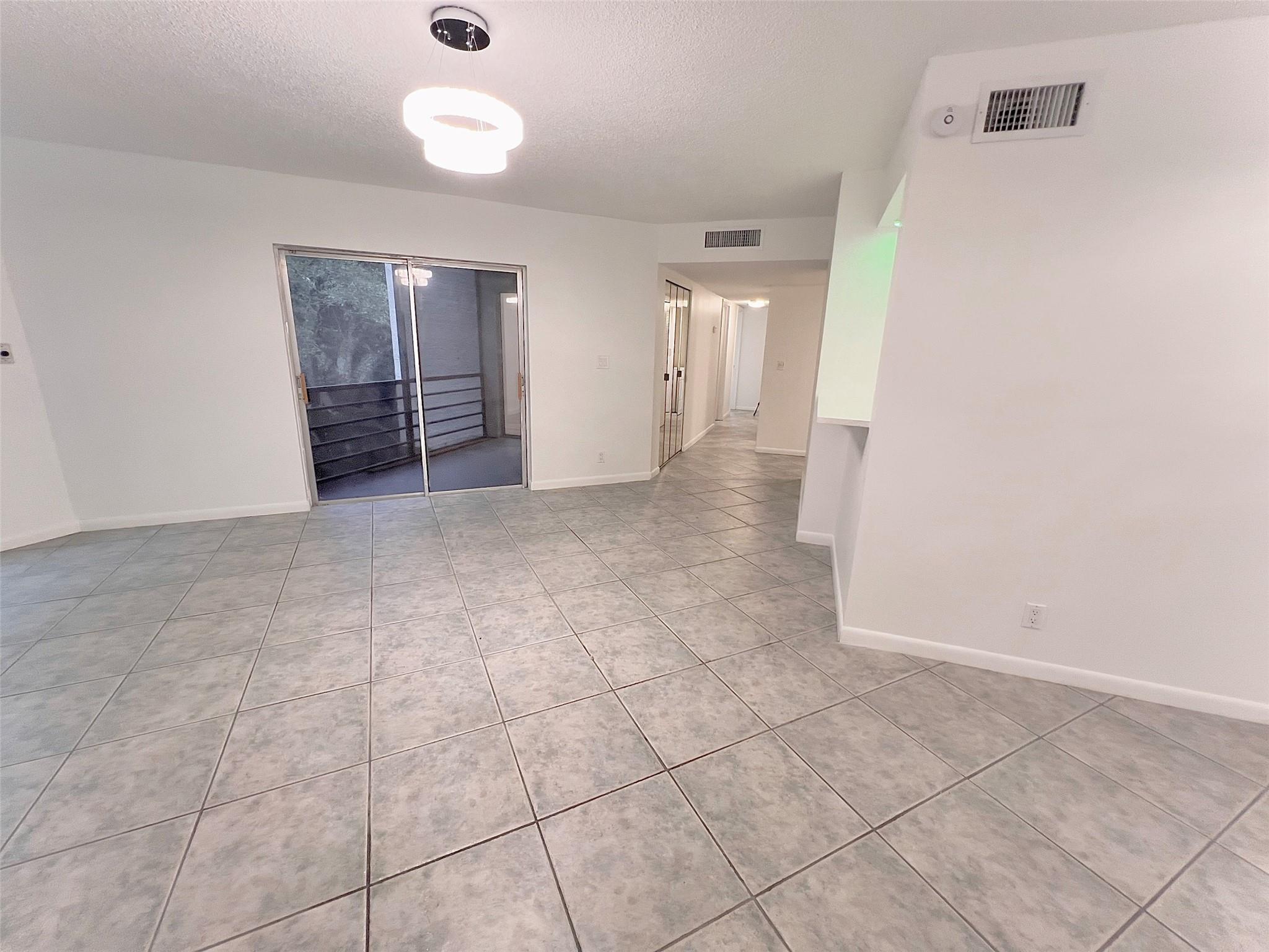 3100 Riverside Drive 307, Coral Springs, FL 33065