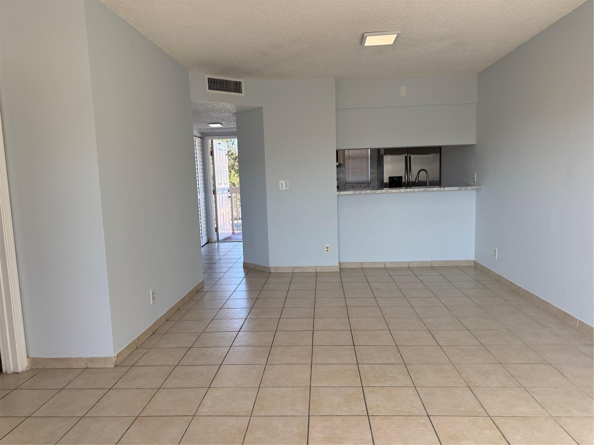 9930 N Twin Lakes Drive 7-L, Coral Springs, FL 33071