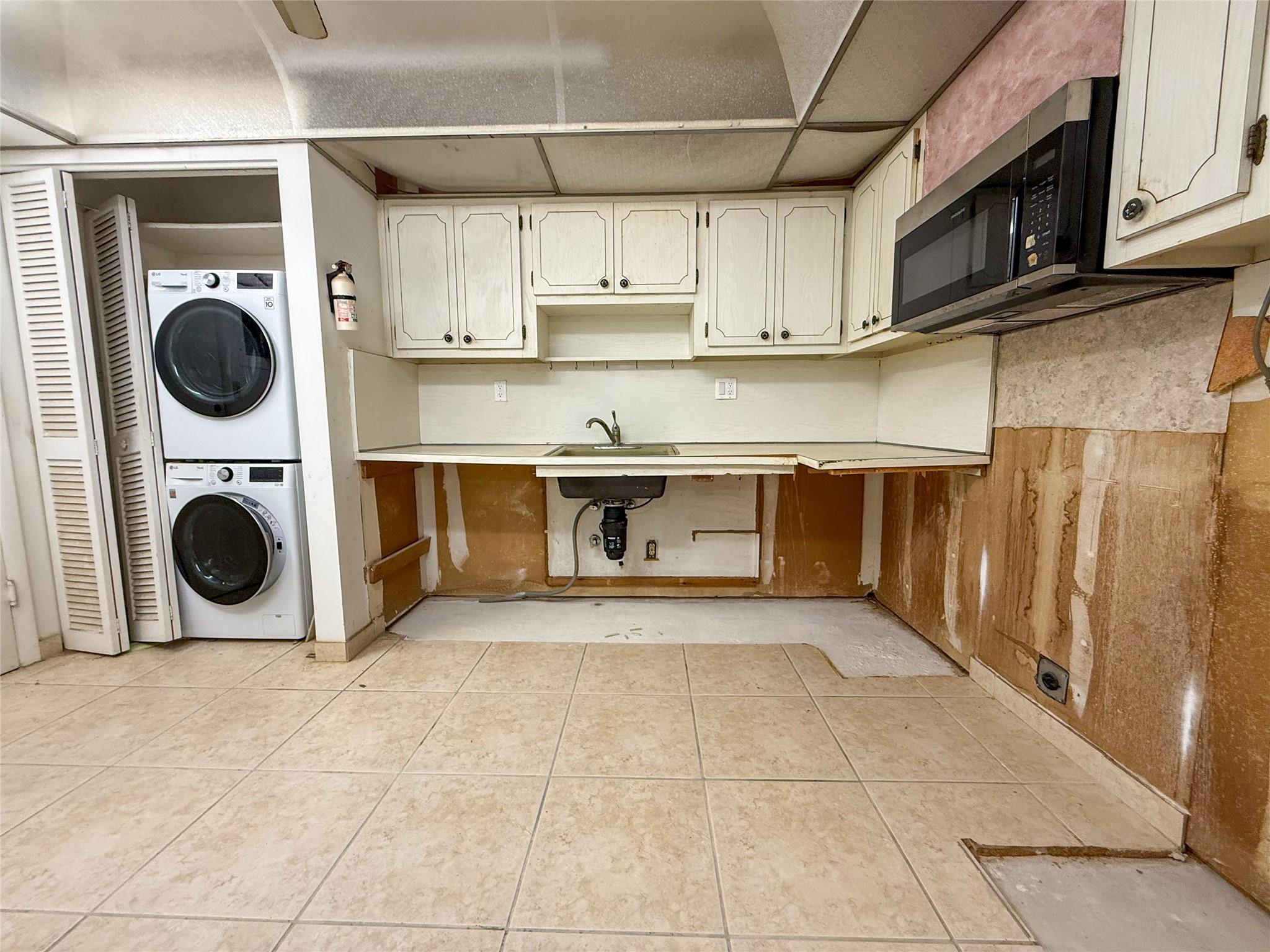 1401 S Ocean Drive 405, Hollywood, FL 33019