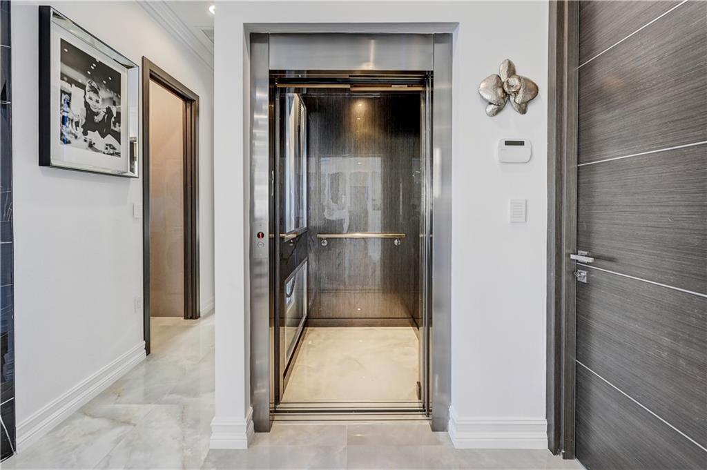 2900 NE 8 Avenue, Boca Raton, FL 33431