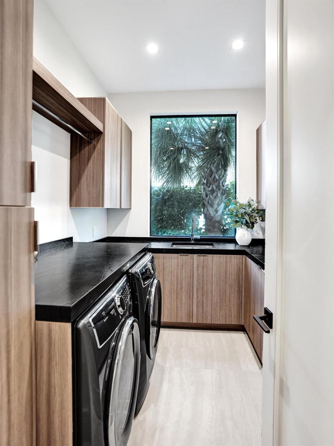 7 Seneca Road, Sea Ranch Lakes, FL 33308