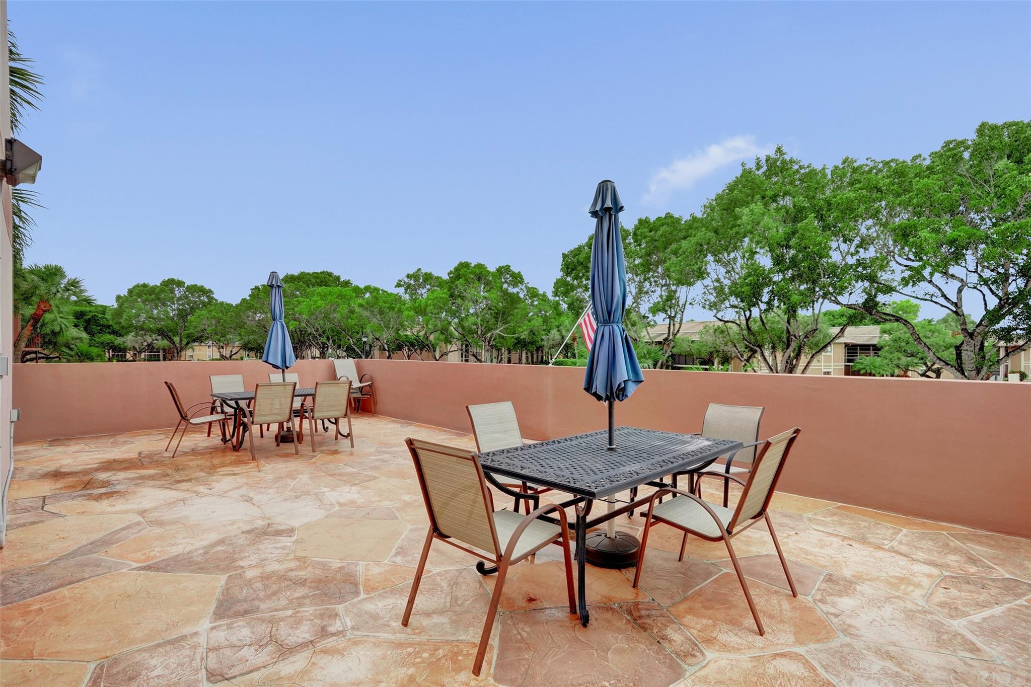 Photo for 7432 Ashmont Circle, 208, Tamarac, FL 33321 - Listing #FX-10525865 7432 Ashmont Circle, 208, Tamarac, FL 33321