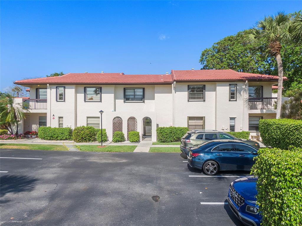 Photo for 8210 E Casa Del Lago, E, Boca Raton, FL 33433 - Listing #FX-10435946 8210 E Casa Del Lago, E, Boca Raton, FL 33433