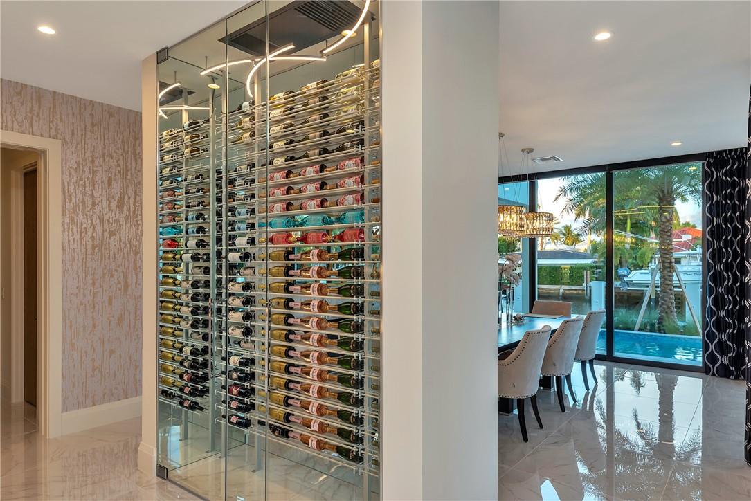 2 Fiesta Way, Fort Lauderdale, FL 33301