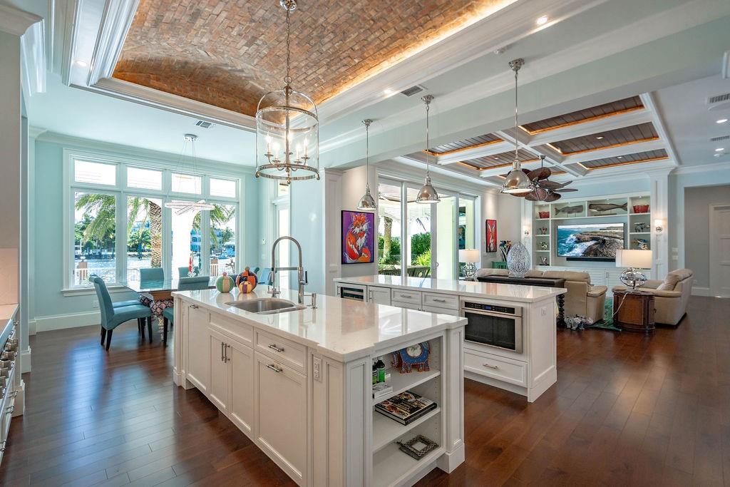 2798 NE 24th Street, Lighthouse Point, FL 33064