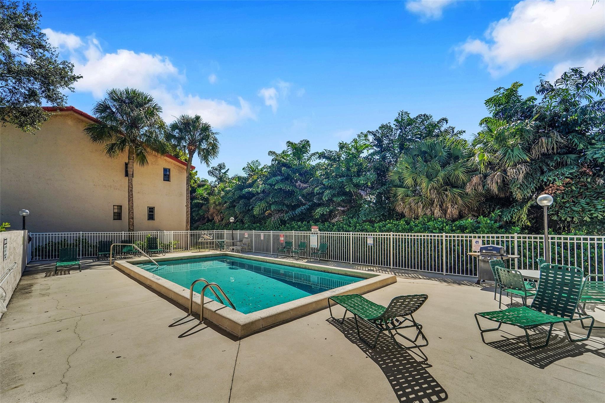 9088 NW 40th Street, Coral Springs, FL 33065