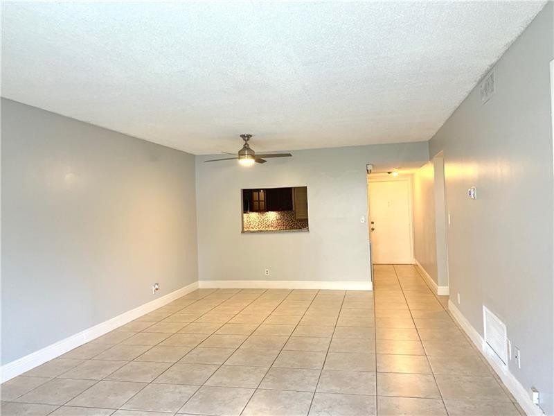 2830 Riverside Drive 102, Coral Springs, FL 33065