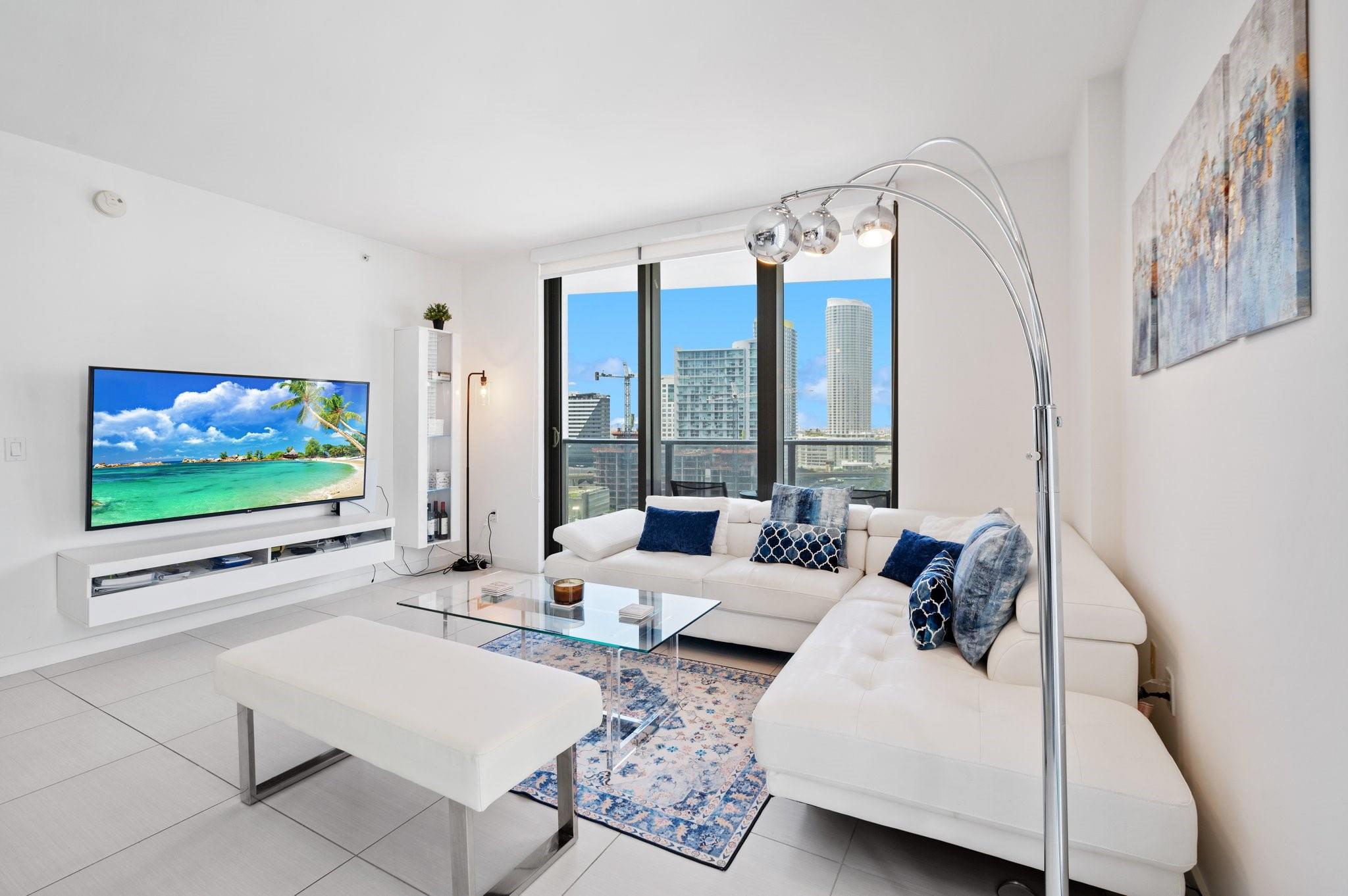 31 SE 6th Street 2002, Miami, FL 33131