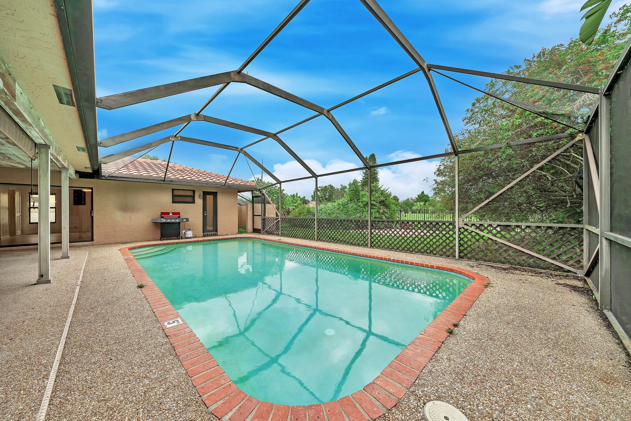 303 NW 105th Terrace, Coral Springs, FL 33071