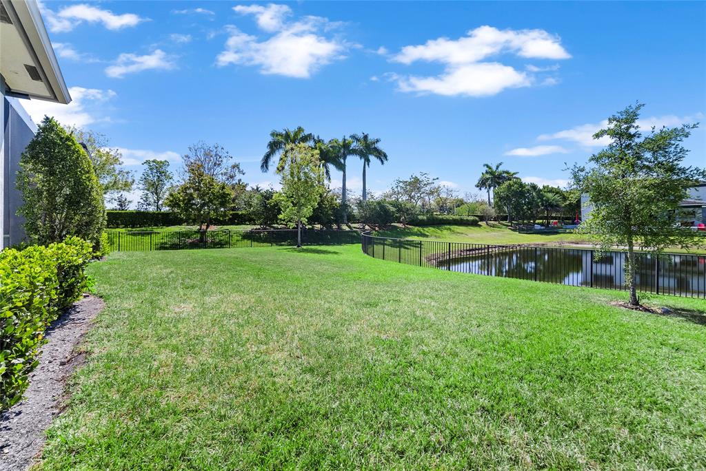 Photo for 10410 S Lago Vista Circle, Parkland, FL 33076 - Listing #FX-10434740 10410 S Lago Vista Circle, Parkland, FL 33076