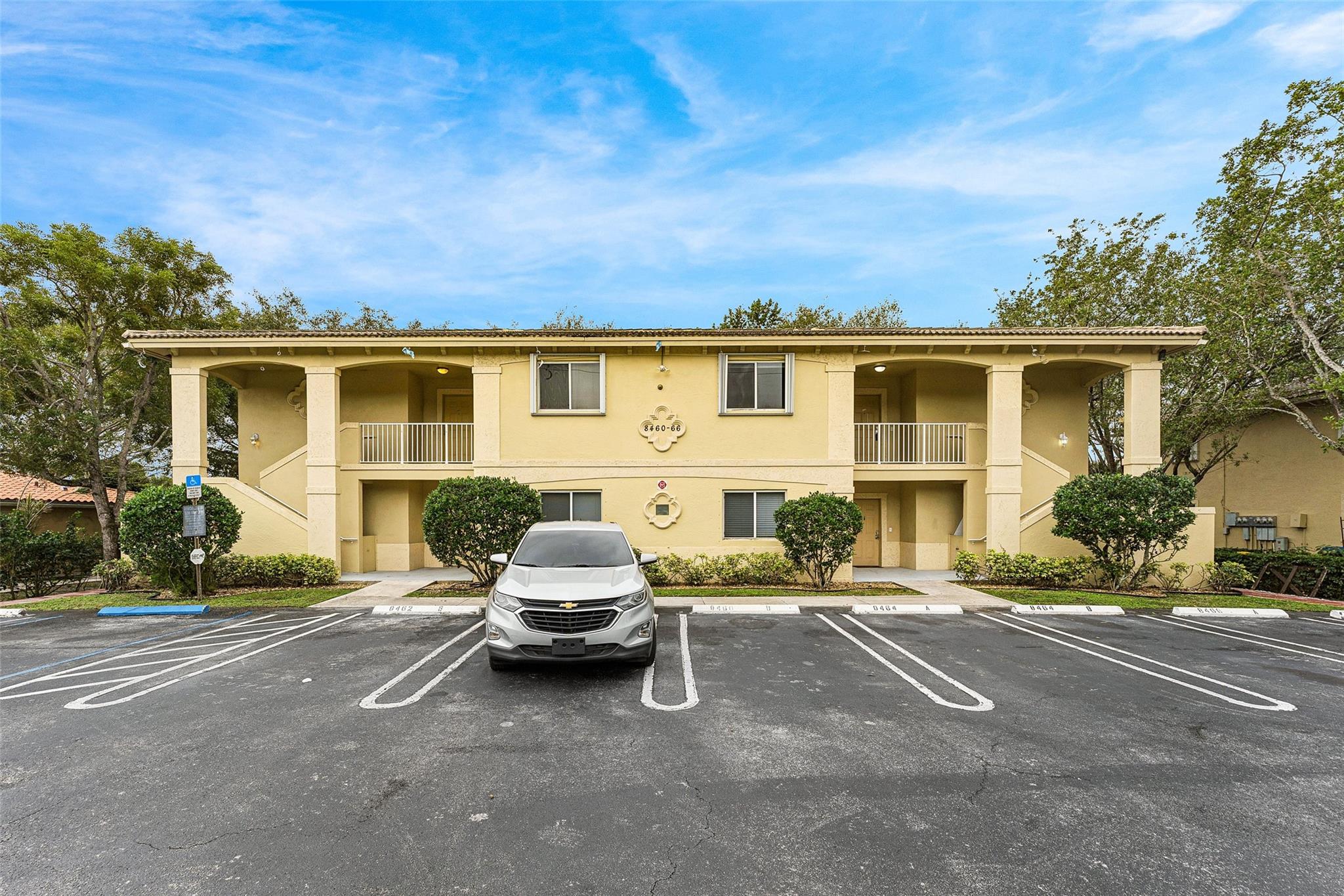 8466 NW 40th Street, Coral Springs, FL 33065