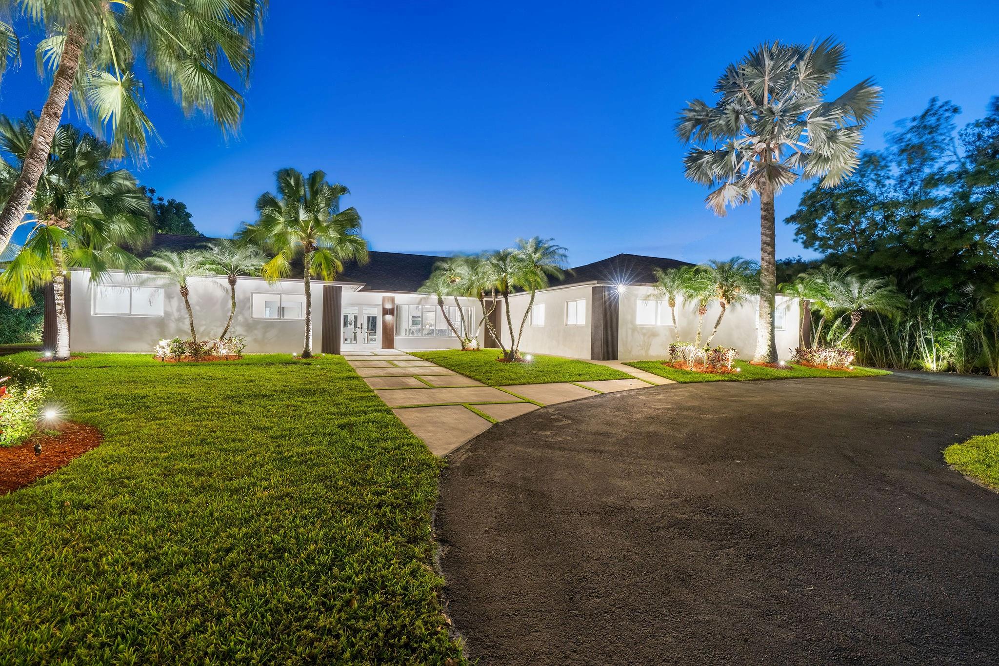 Photo for 13900 Mustang Trail, Southwest Ranches, FL 33330 - Listing #FX-10531292 13900 Mustang Trail, Southwest Ranches, FL 33330