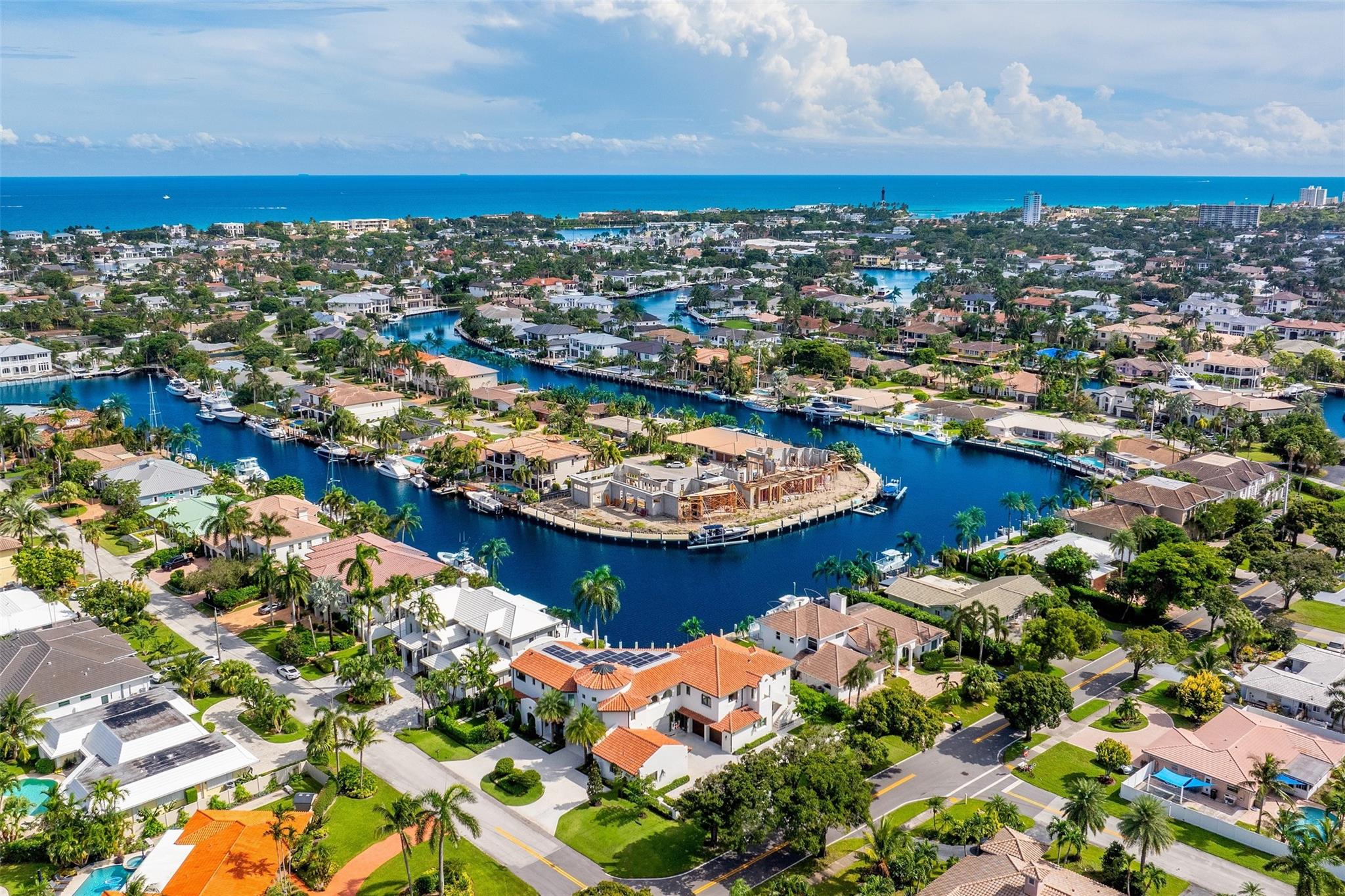 2300 NE 34th Court, Lighthouse Point, FL 33064