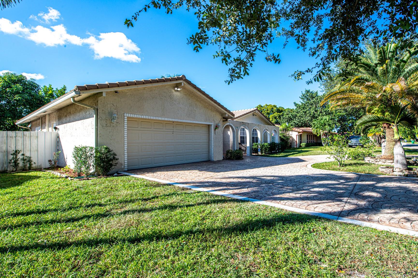 11200 NW 39th Court, Coral Springs, FL 33065