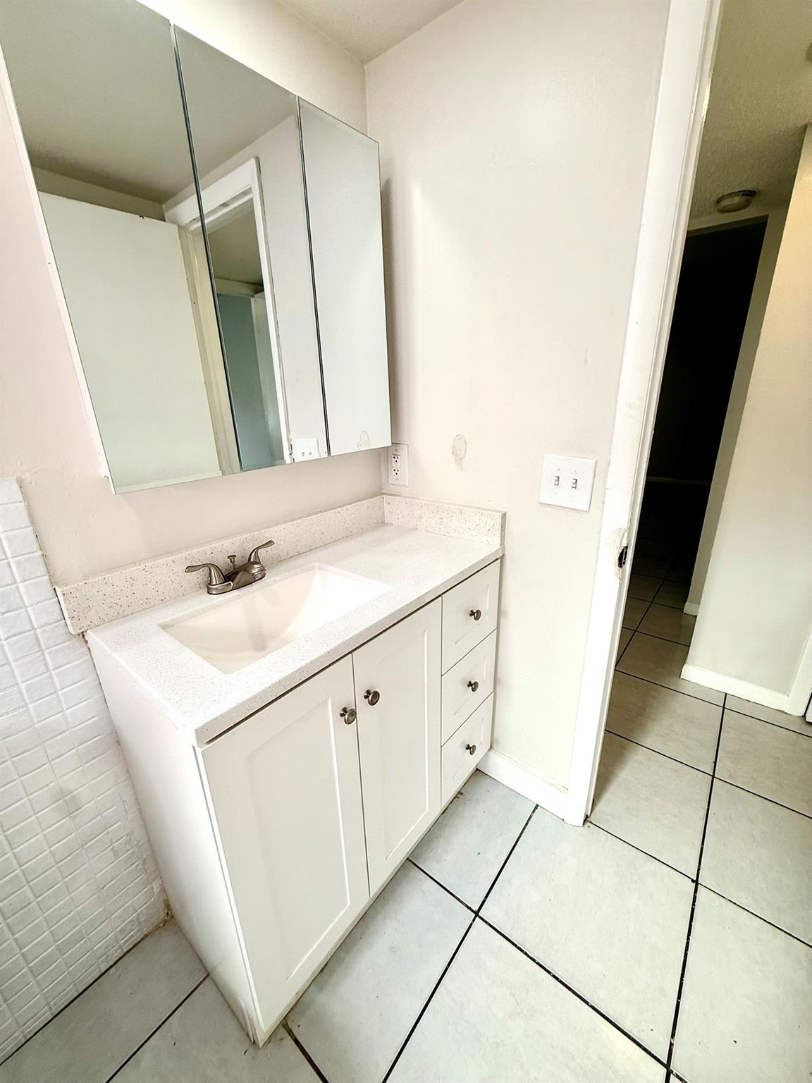 3880 Woodside Drive, Coral Springs, FL 33065