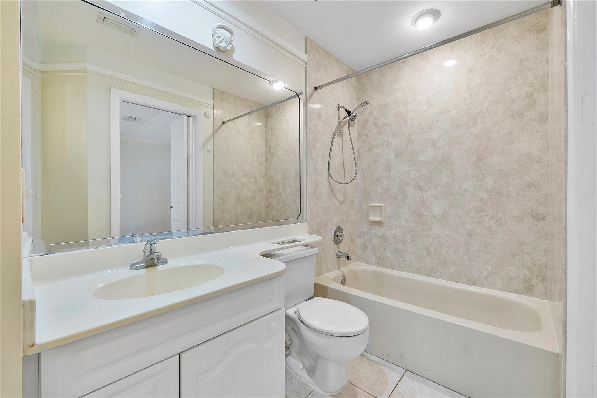 967 Coral Club Drive 967, Coral Springs, FL 33071