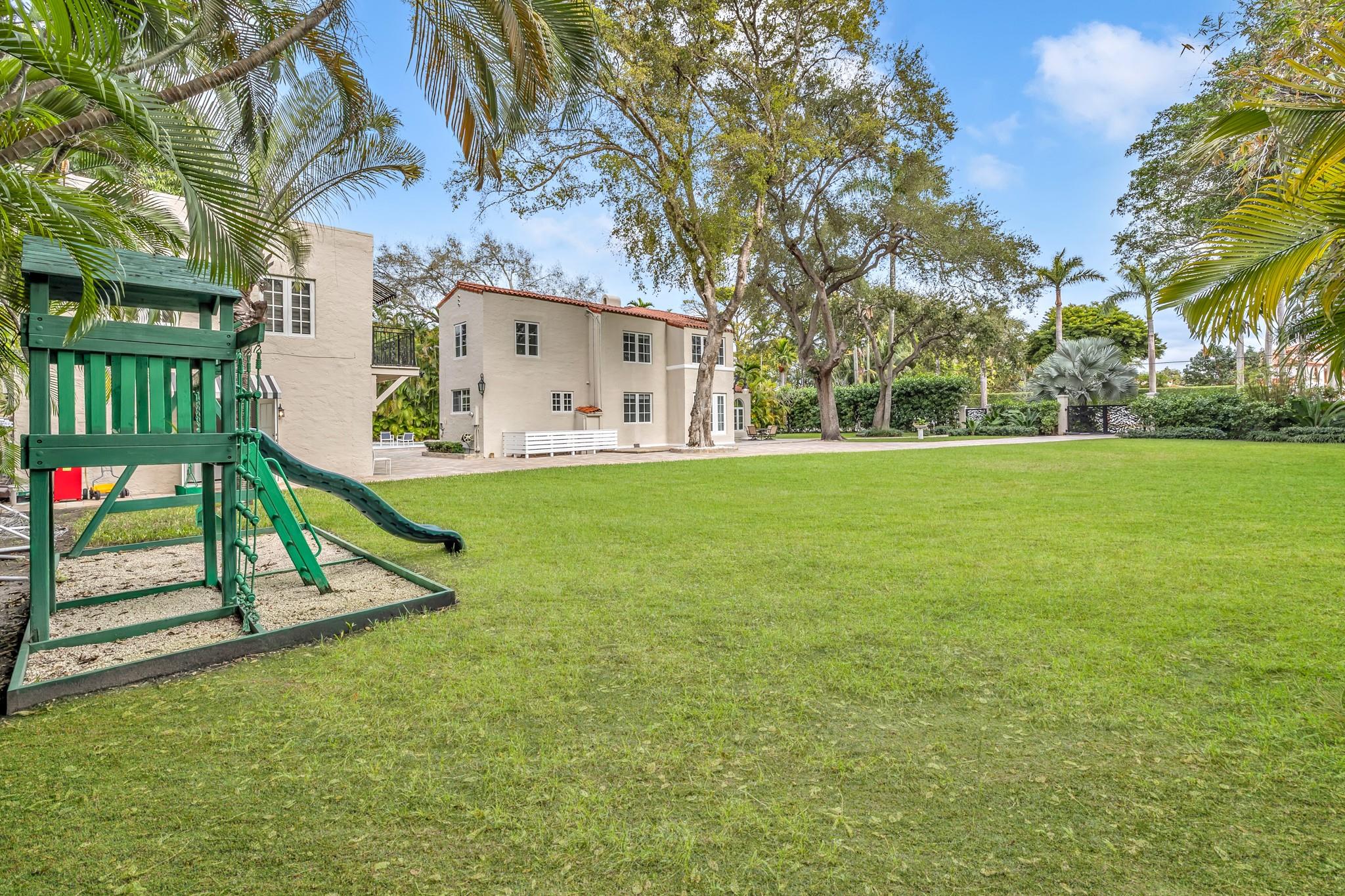 5960 N Bayshore Drive, Miami, FL 33137