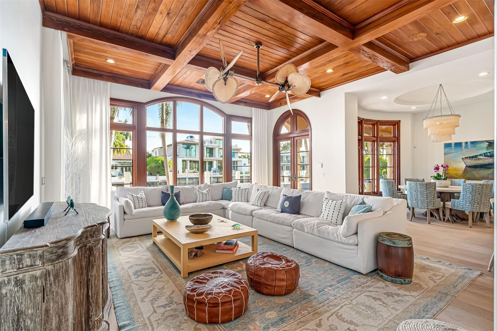 2530 Laguna Drive, Fort Lauderdale, FL 33316