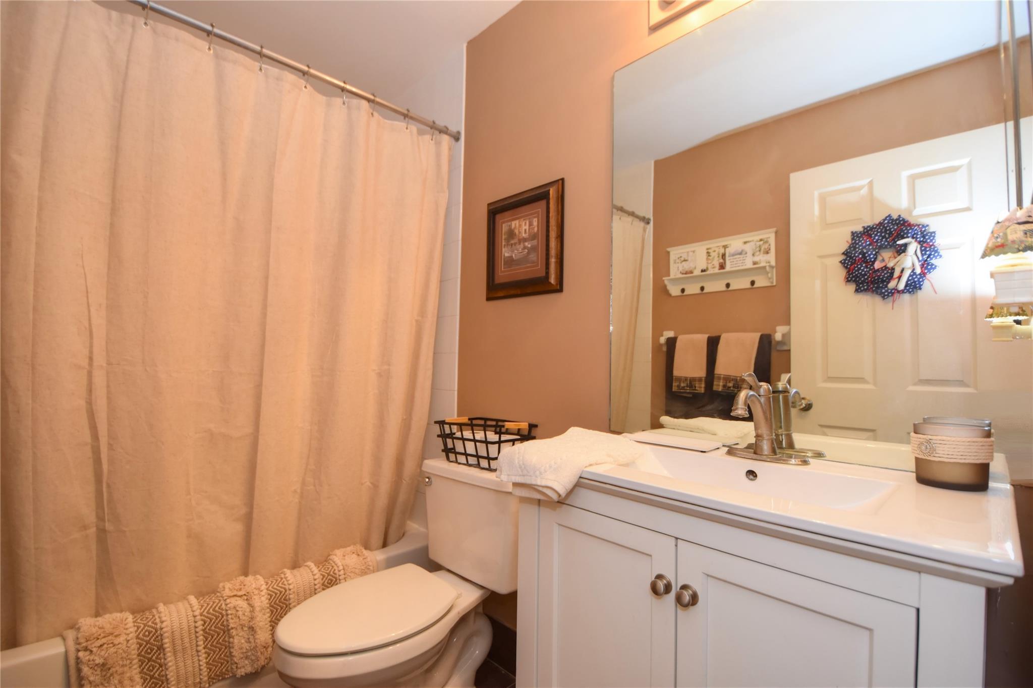 Photo for 98 Gables Boulevard, Weston, FL 33326 - Listing #FX-10506101 98 Gables Boulevard, Weston, FL 33326