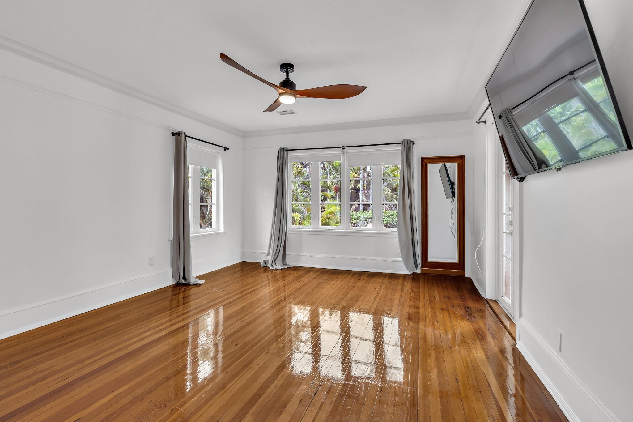 5960 N Bayshore Drive, Miami, FL 33137