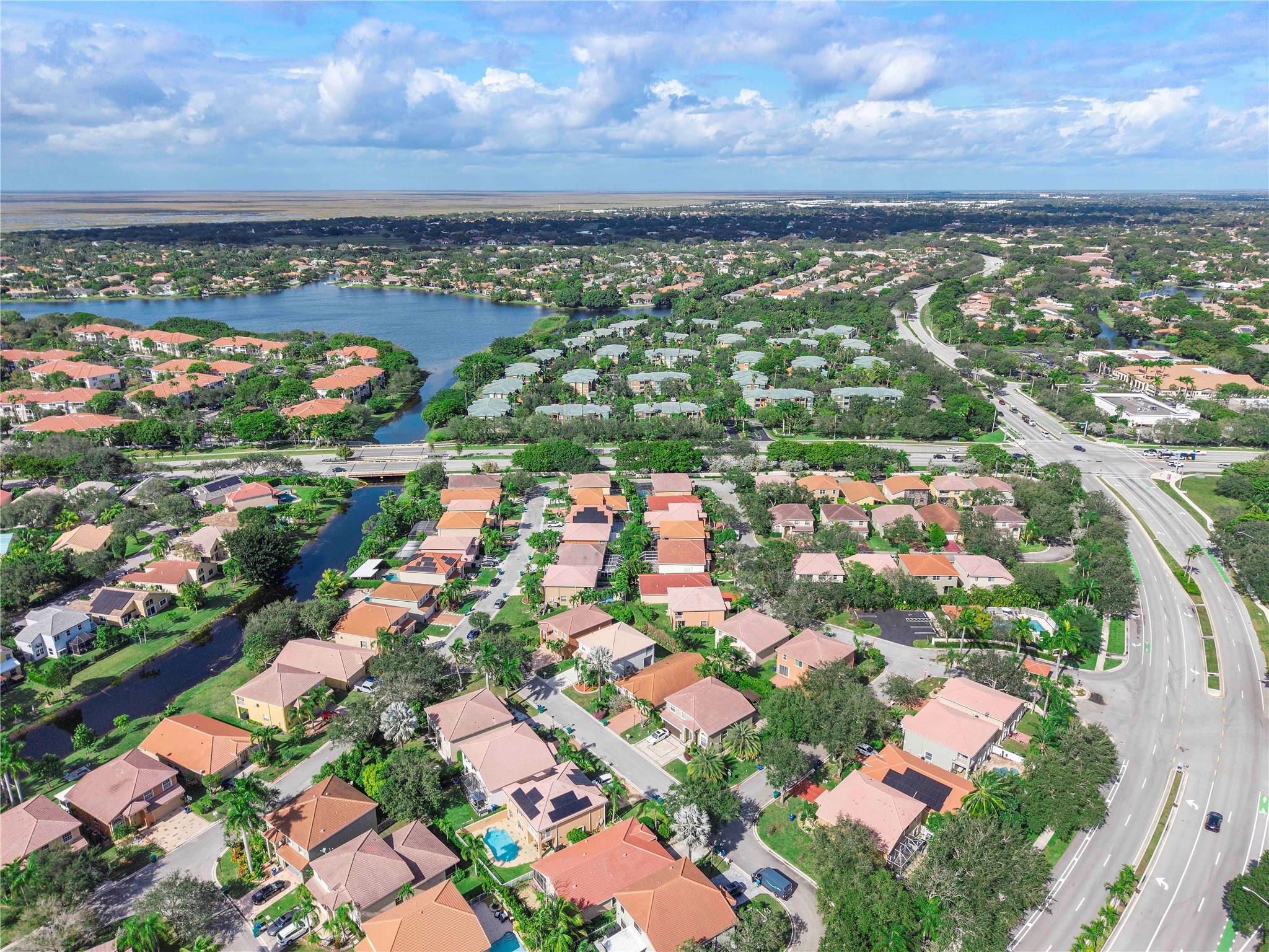 11571 NW 4th Mnr, Coral Springs, FL 33071