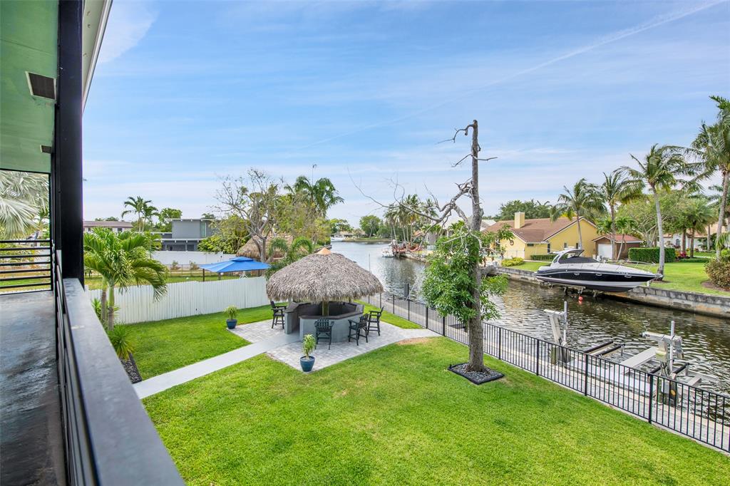 Photo for 5880 SW 19th Street, Plantation, FL 33317 - Listing #FX-10436185 5880 SW 19th Street, Plantation, FL 33317